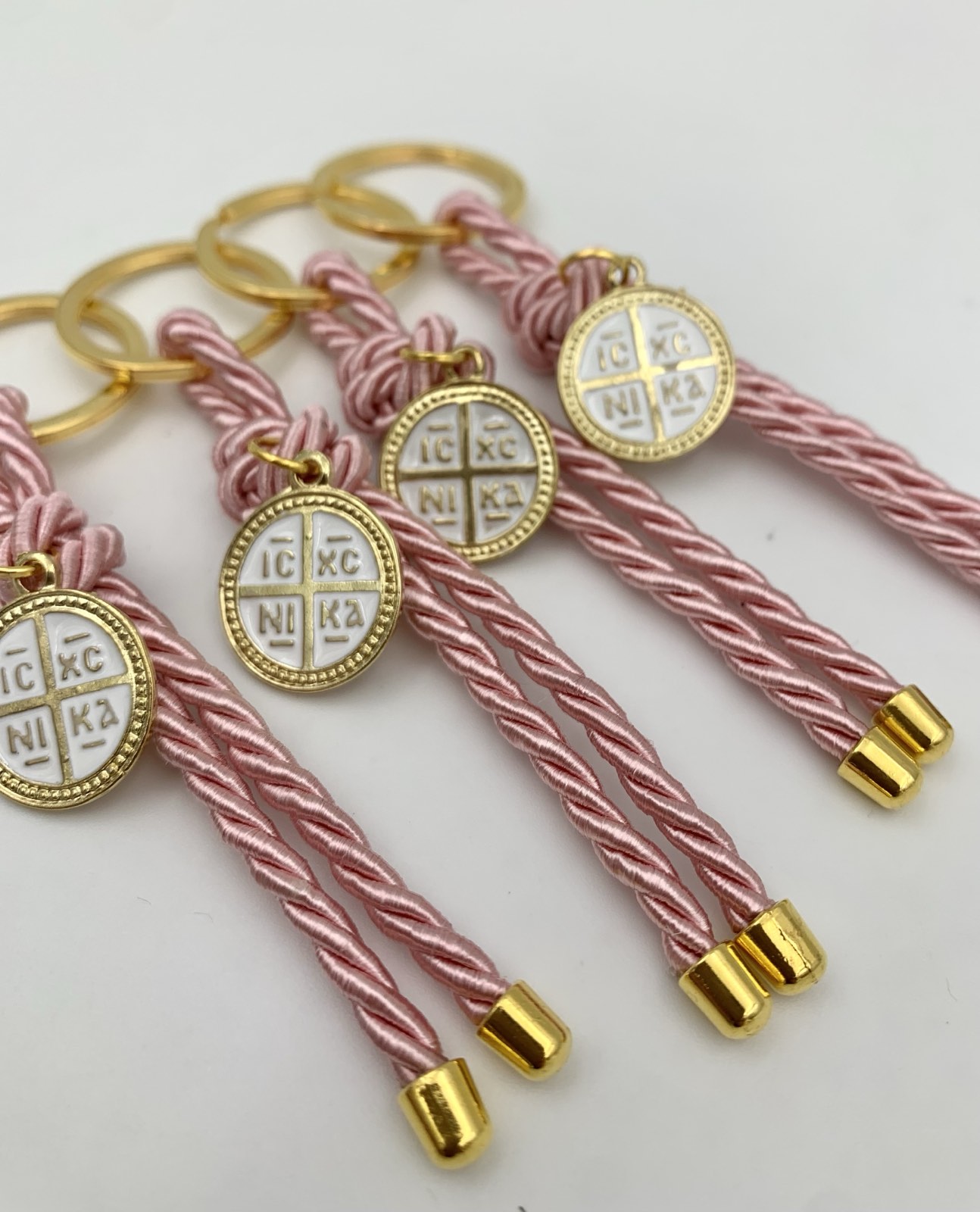 Μαρτυρικό για κορίτσι μπρελόκ με Κωνσταντινάτο. - Image 3